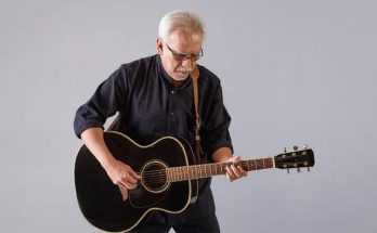 Penyanyi legendaris Iwan Fals (Istimewa/ FB Fanpage Iwan Fals @spotifyasia & @applemusic)